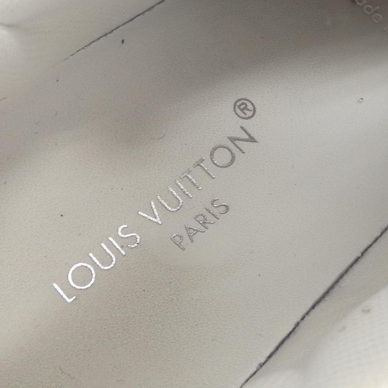 ルイヴィトン LOUIS VUITTON LVアークライトライン スニーカー