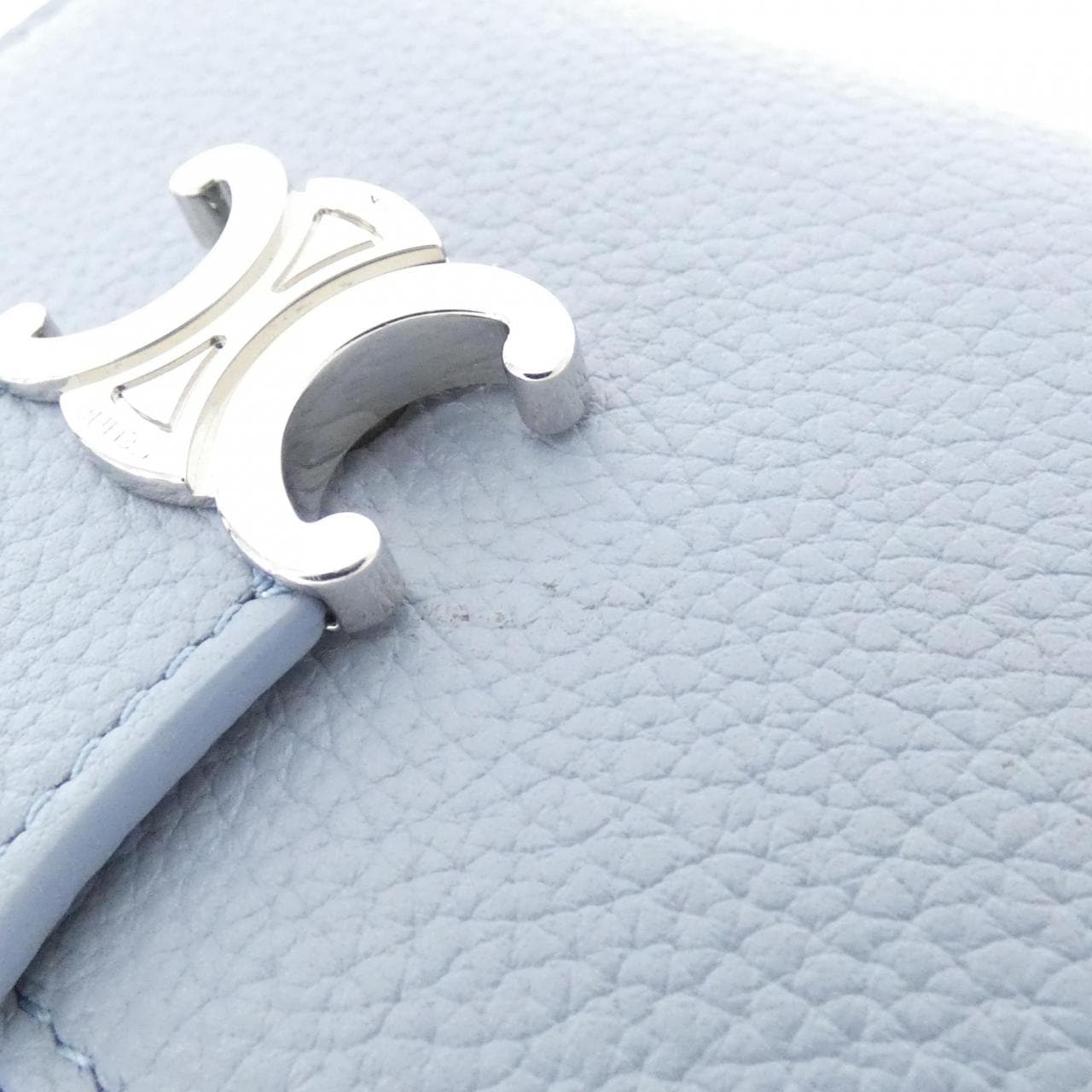 セリーヌ ファイン ストラップ ウォレット ニノ 10M963GHH 財布