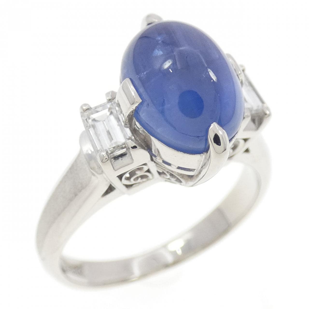 PT900 Star Sapphire Ring 4.31CT