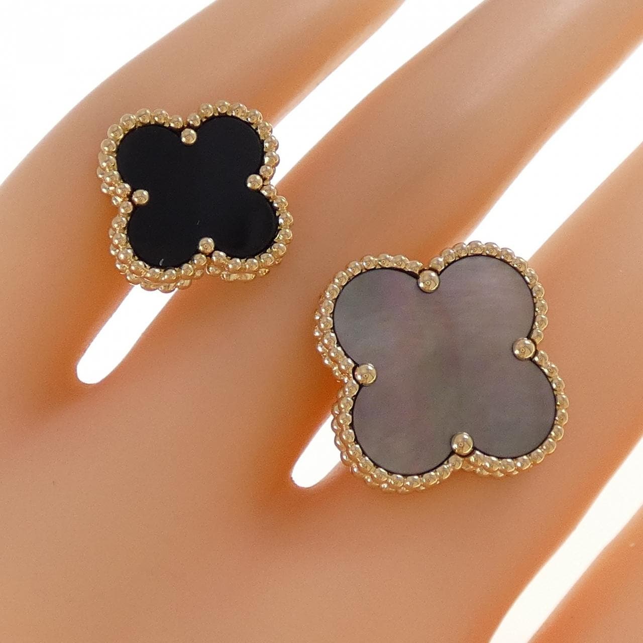 ヴァンクリーフ&アーペル マジックアルハンブラ アン トレ レ ドア リング