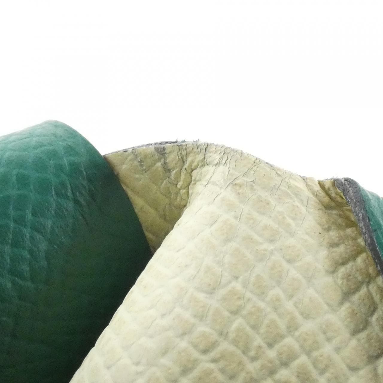 エルメス カルヴィ デュオ ヴェルソ 083036CK コインケース