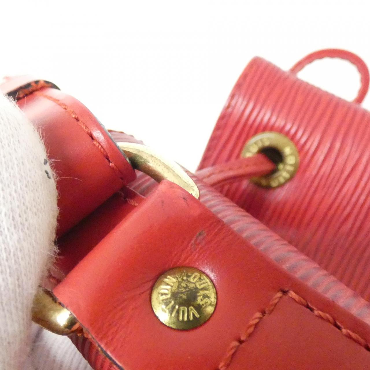 ルイヴィトン エピ プチ ノエ M44107 ショルダーバッグ