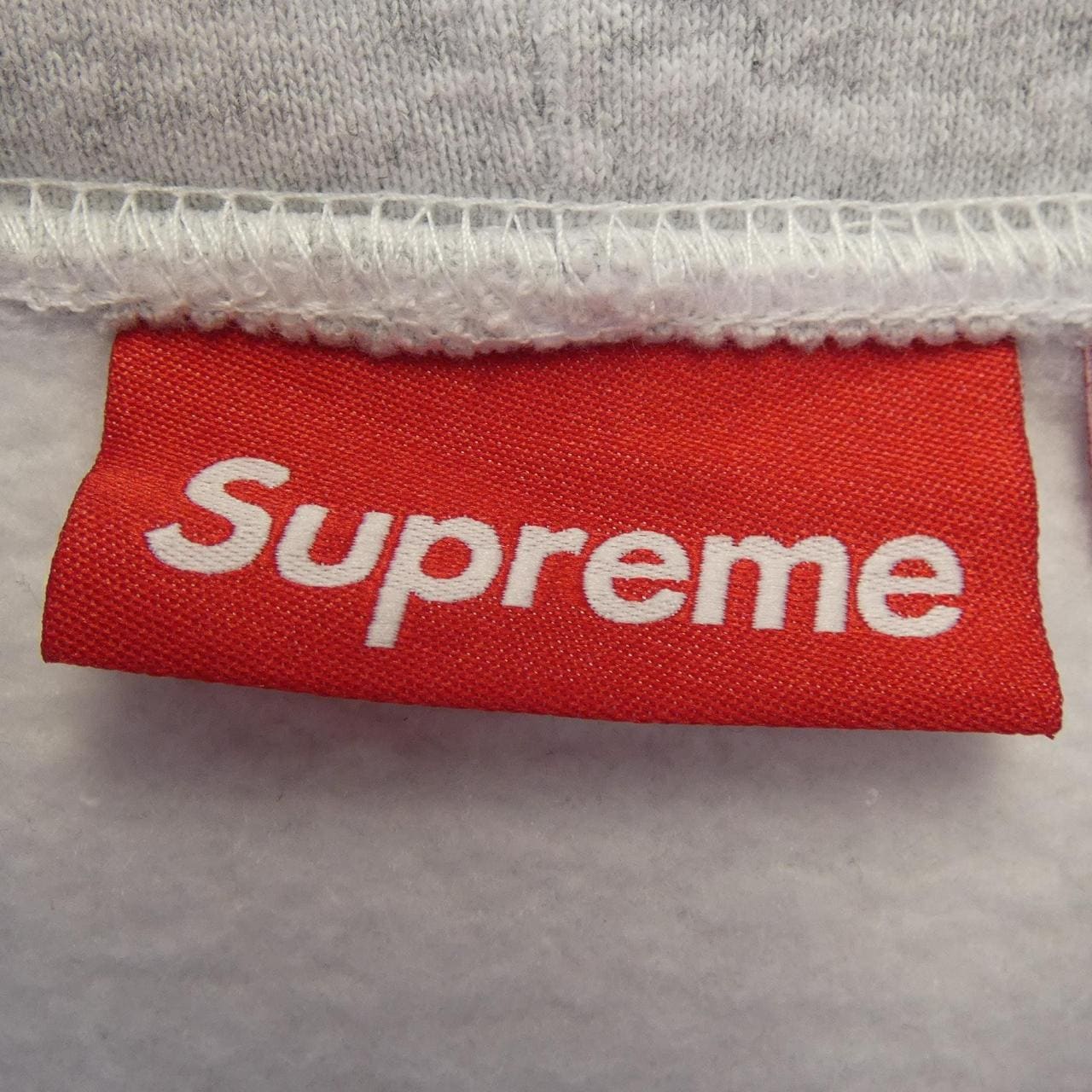 シュプリーム SUPREME SMALL Box パーカー