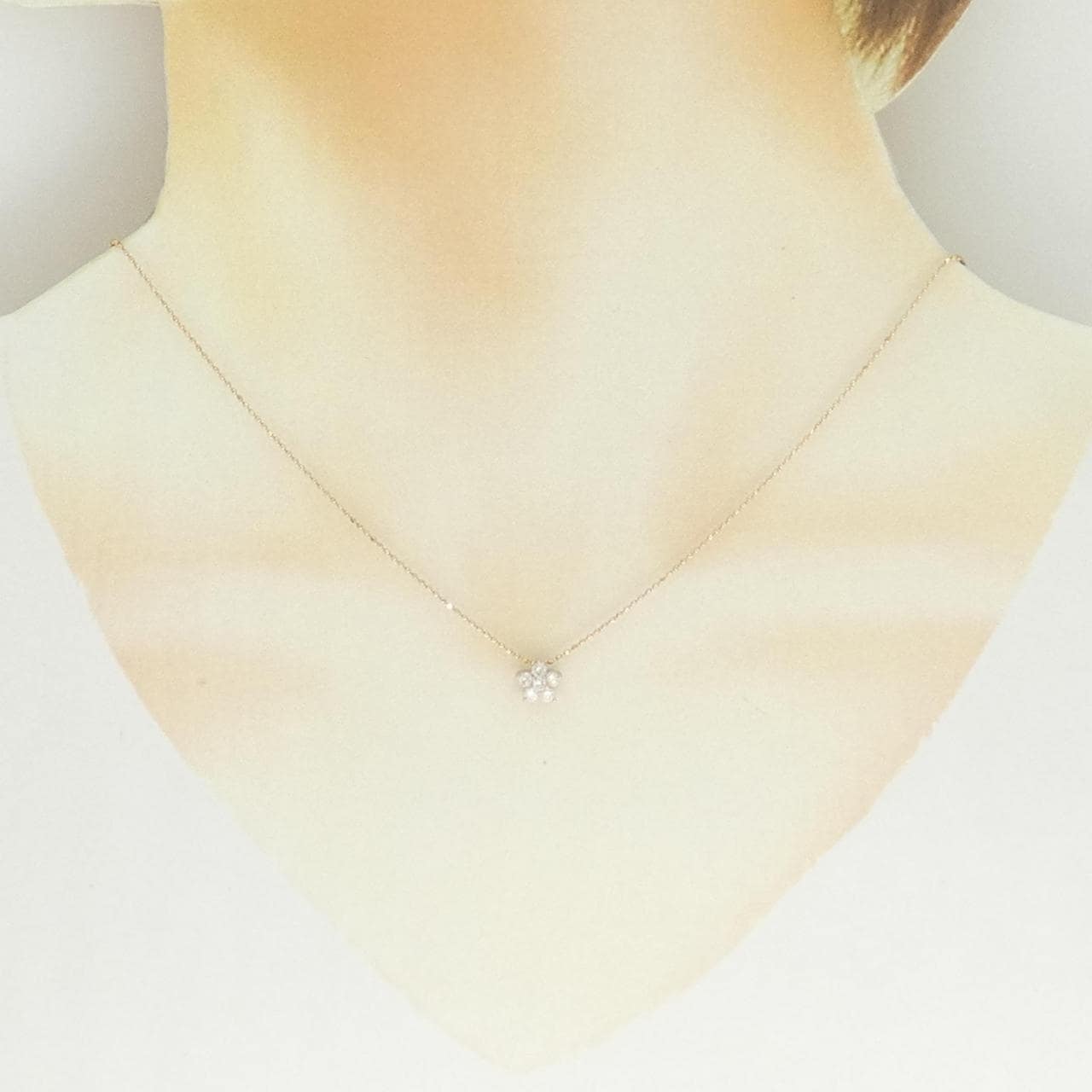 K10PG フラワー ダイヤモンド ネックレス 0.26CT