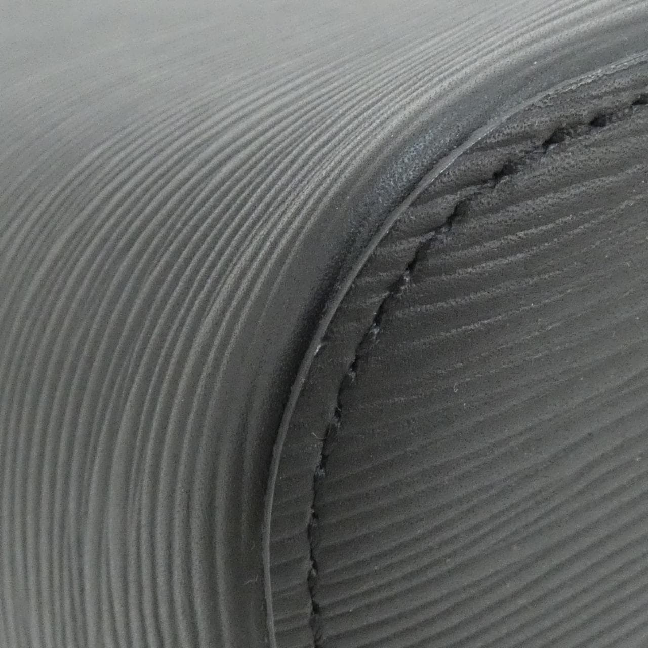 ルイヴィトン エピ ネヴァーフル MM M40932 バッグ