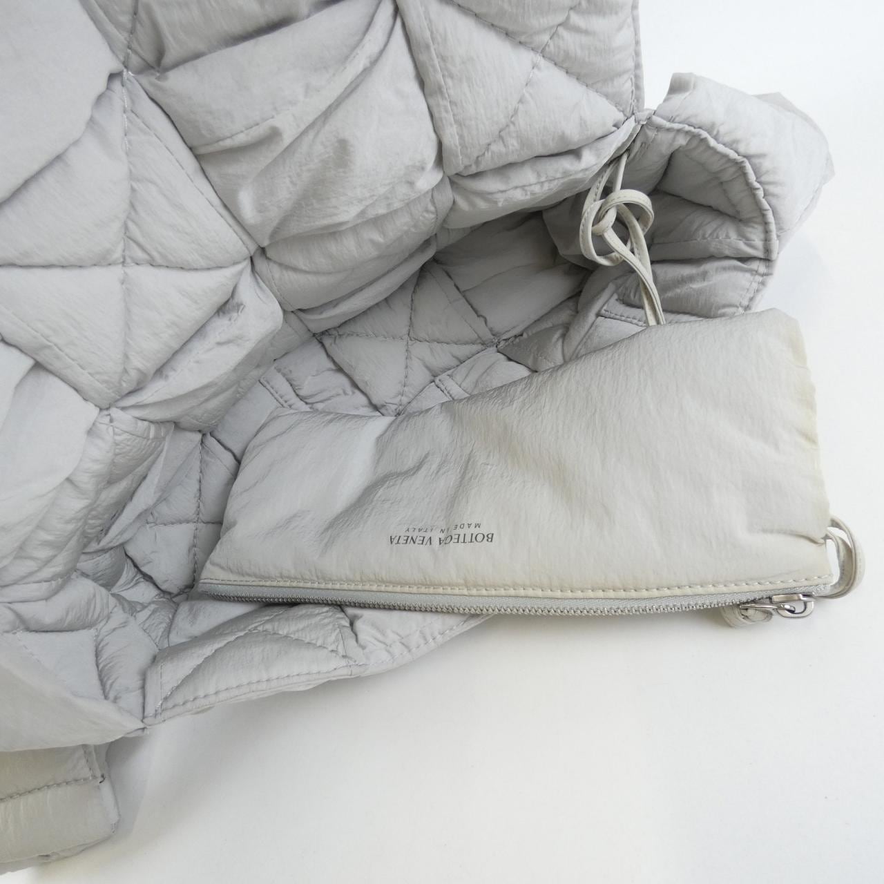 ボッテガヴェネタ 628951 VBO81 ショルダーバッグ