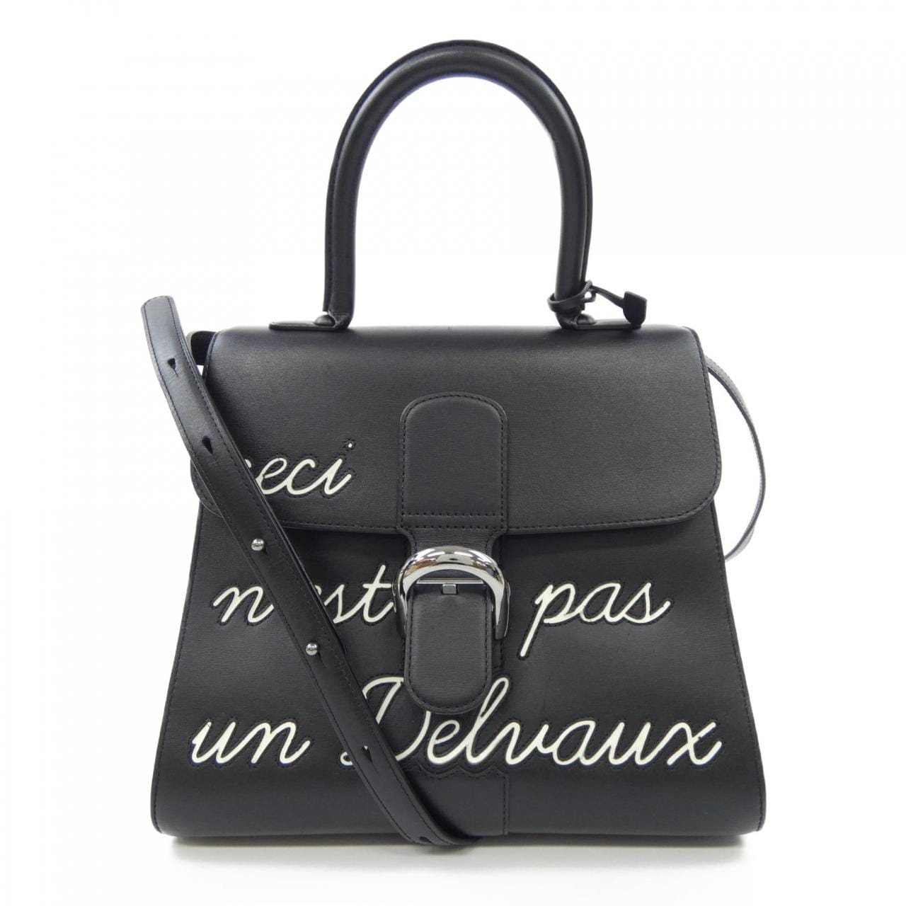 德爾沃DELVAUX