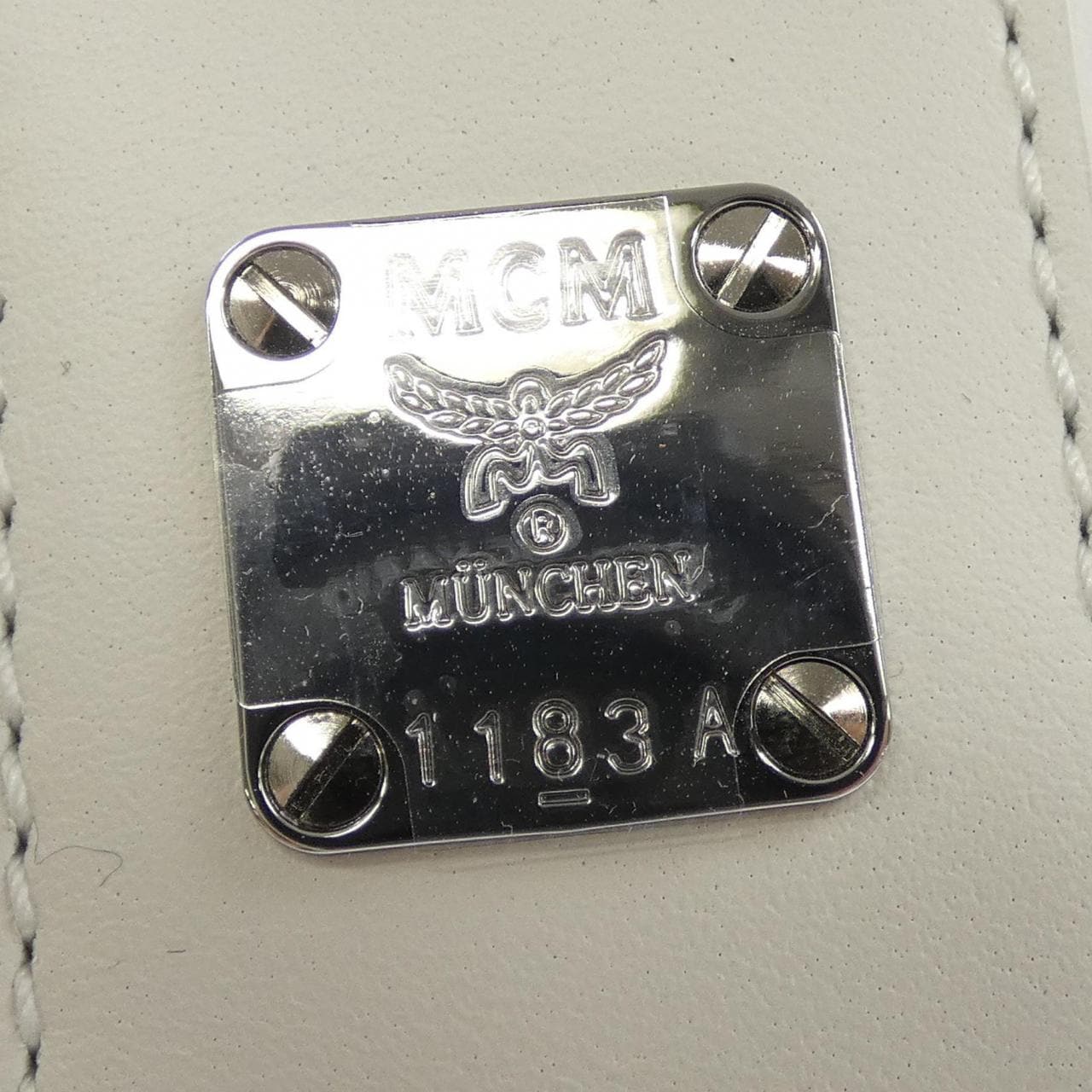 エムシーエム MCM MWPDSLR02WT001 ヴィセトス BAG