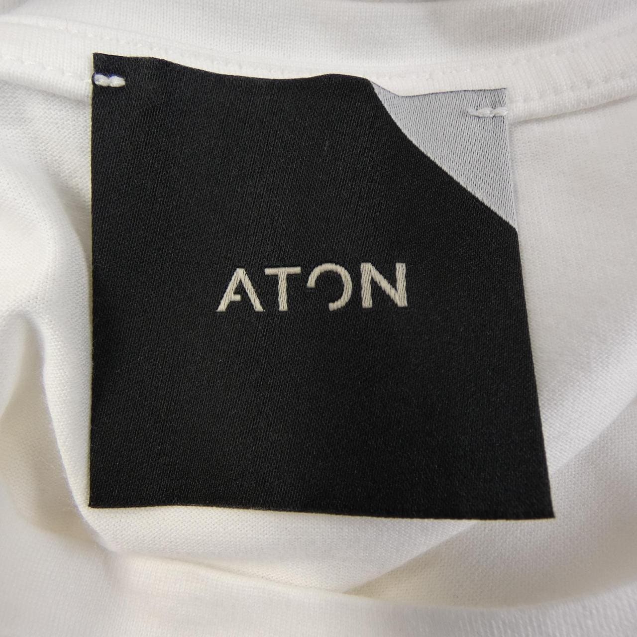 エイトン ATON トップス