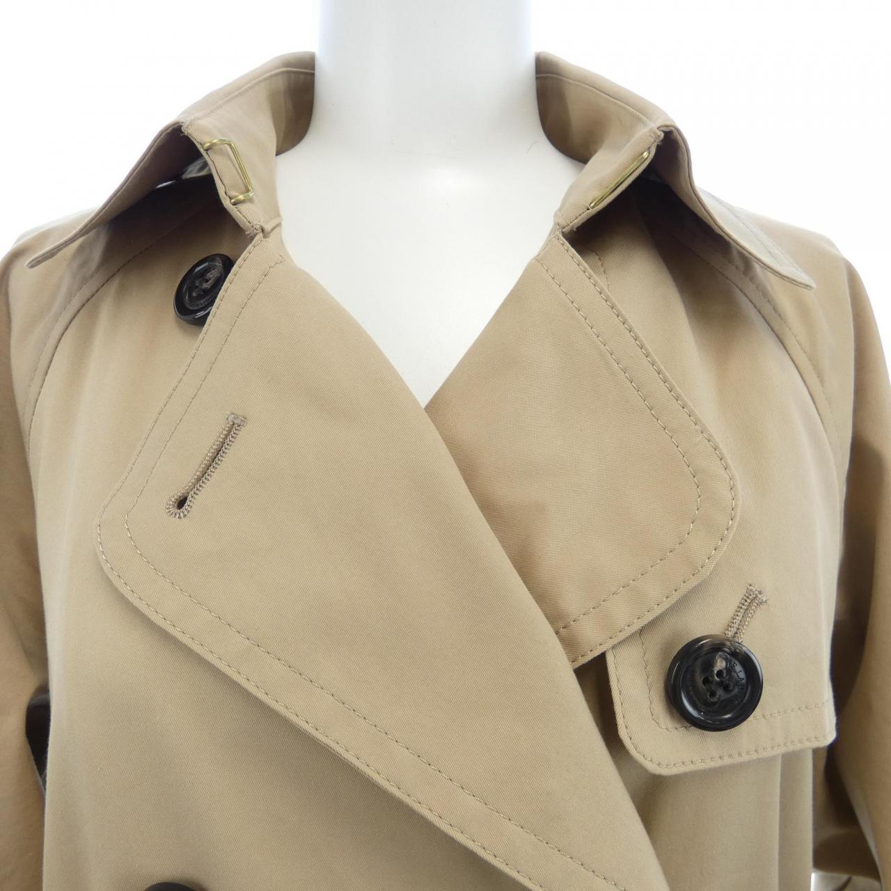 藍色蕾絲手鏈BLUE LABEL CRESTBRID風衣