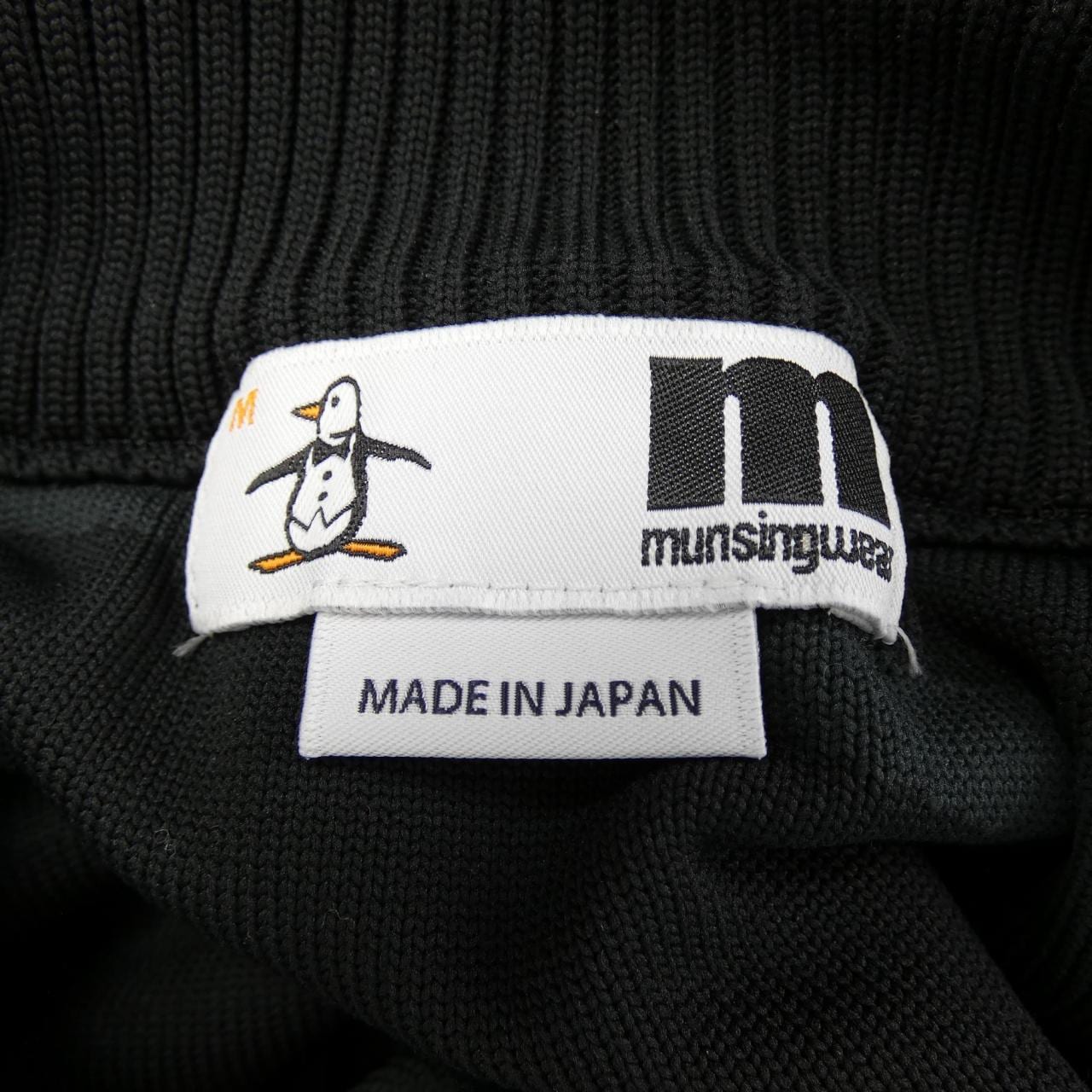 MUNSING WEAR上衣