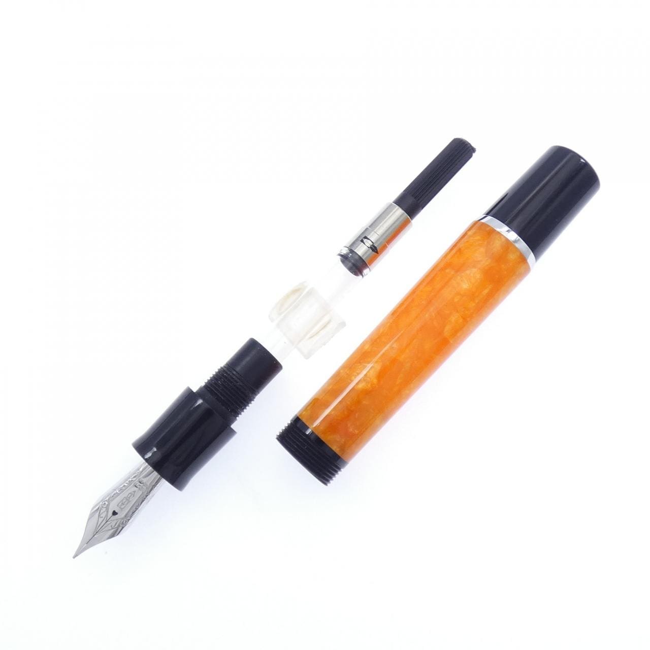 デルタ ドルチェビータミッドサイズ 万年筆