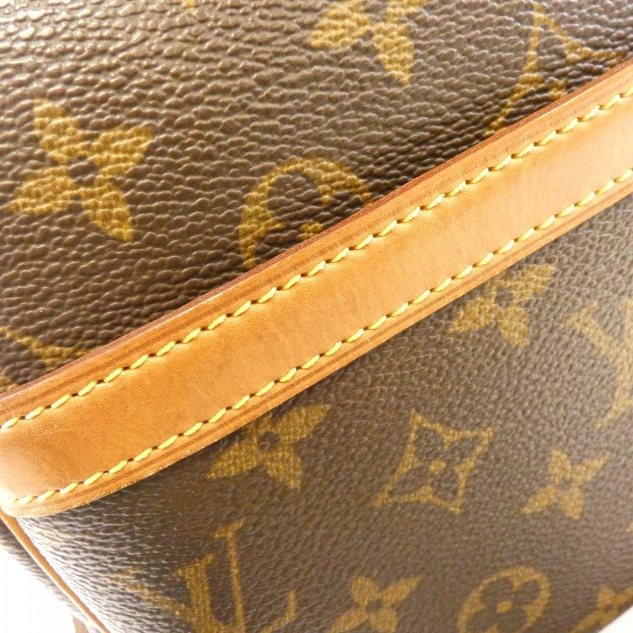 LOUIS VUITTON Monogram Reporter M45254 Shoulder Bag
