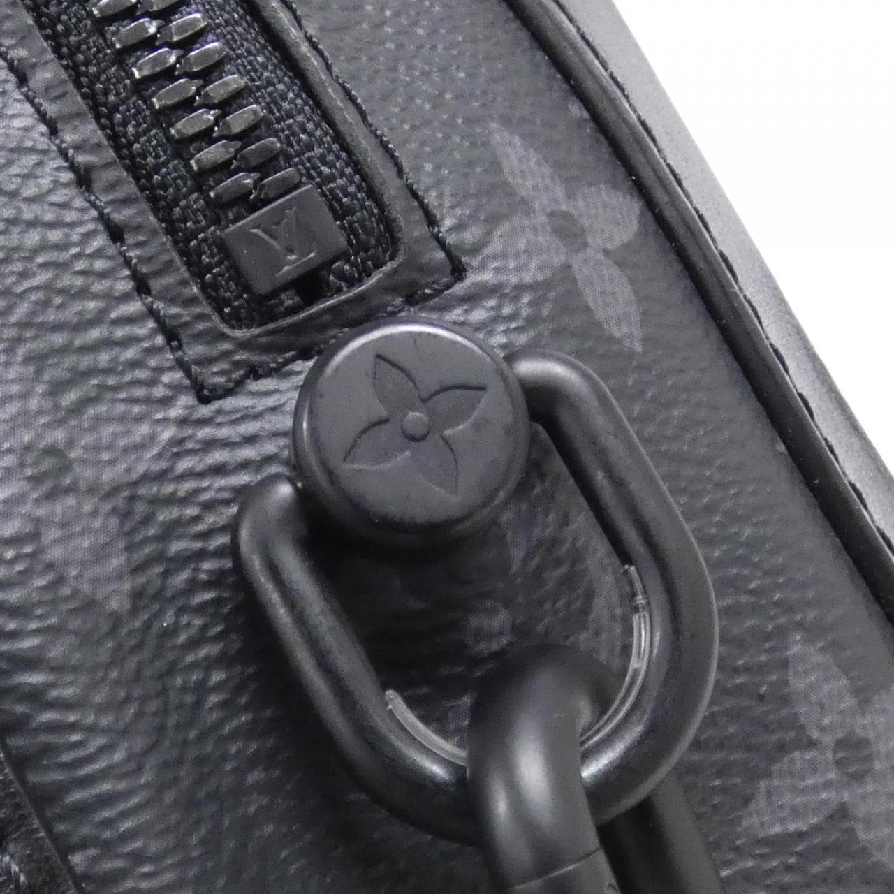 ルイヴィトン モノグラム エクリプス ソフトトランク M44730 ショルダーバッグ