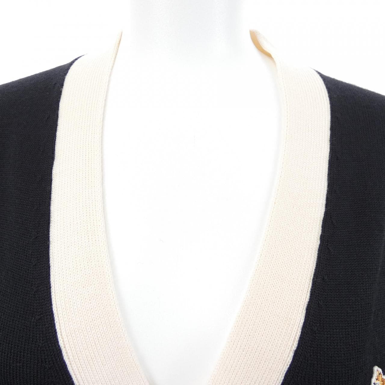 メゾンキツネ MAISON KITSUNE HU00542KT1036 ニット