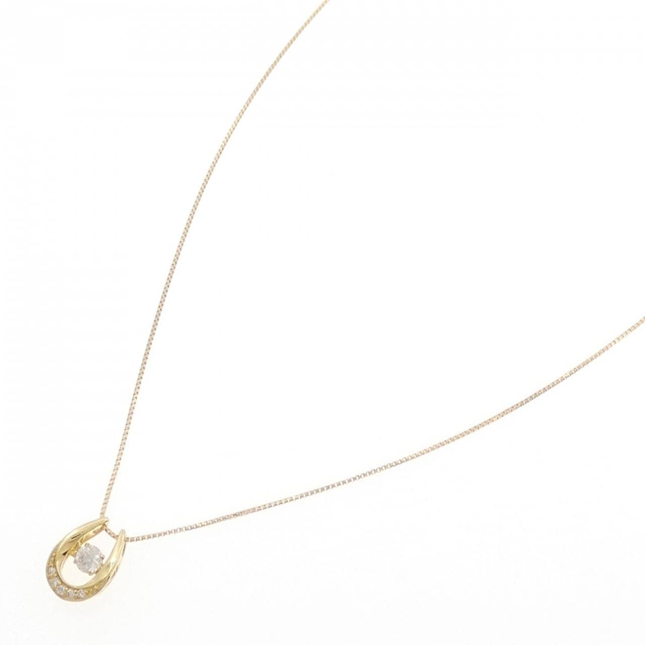 18K Yellow Gold Horseshoe Diamond Necklace 0.12CT