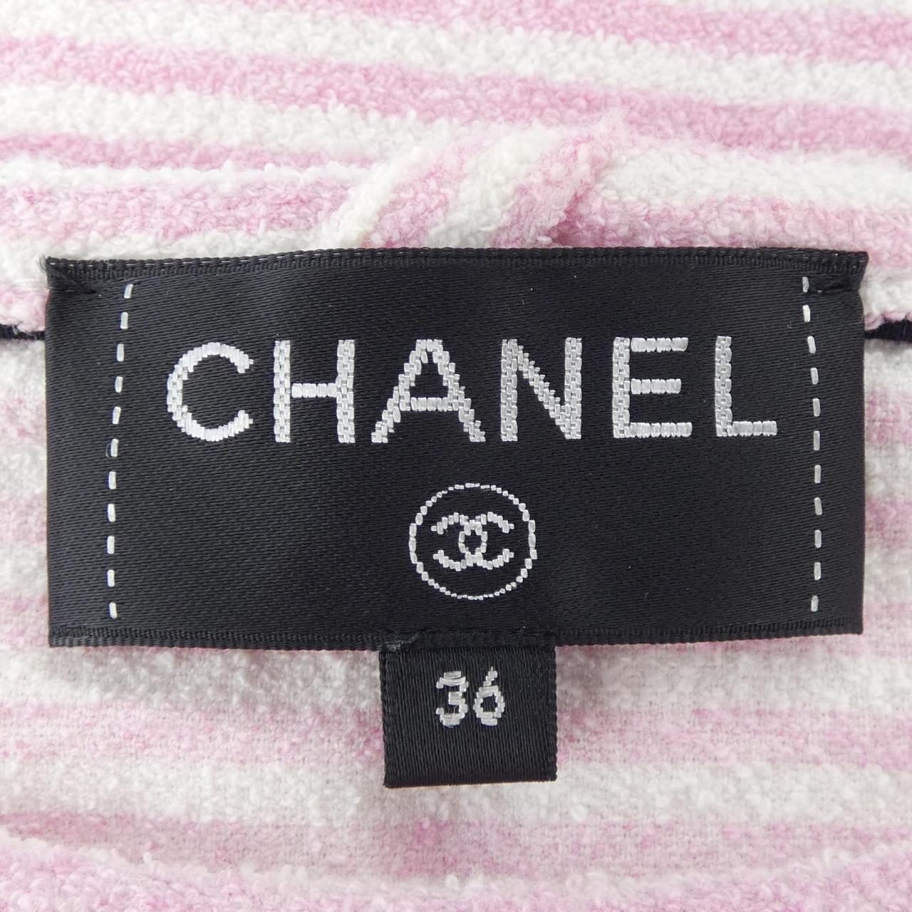 シャネル CHANEL LA PAUSA P60455V22656 19C Tシャツ