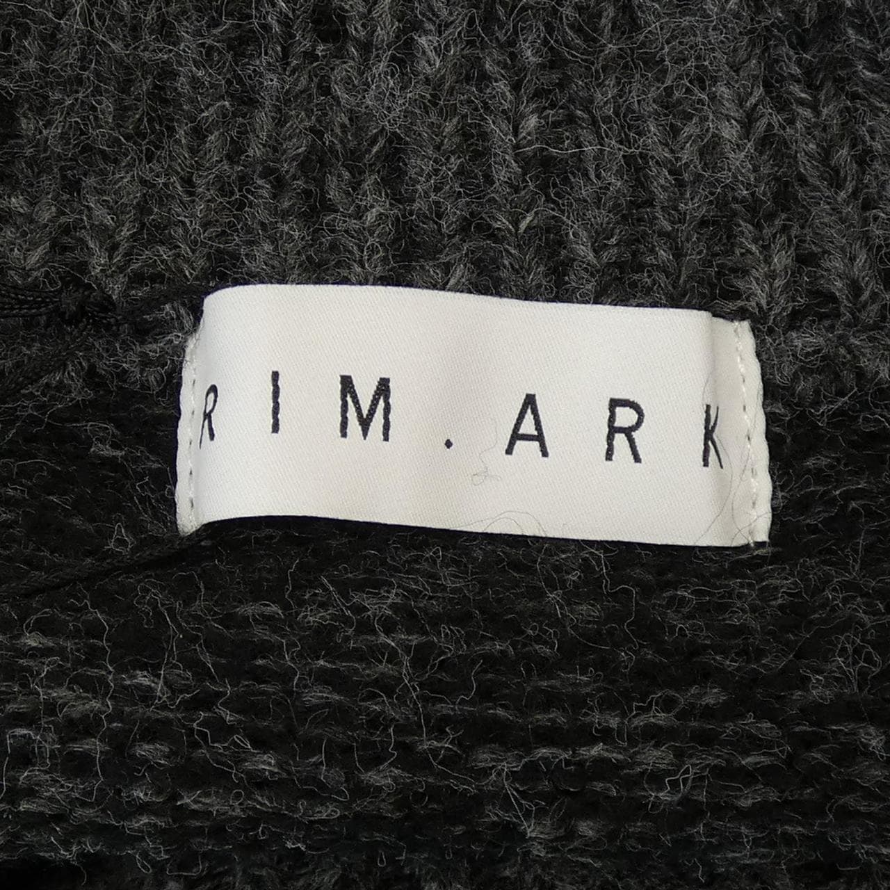 圆弧RIM.ARK开襟衫