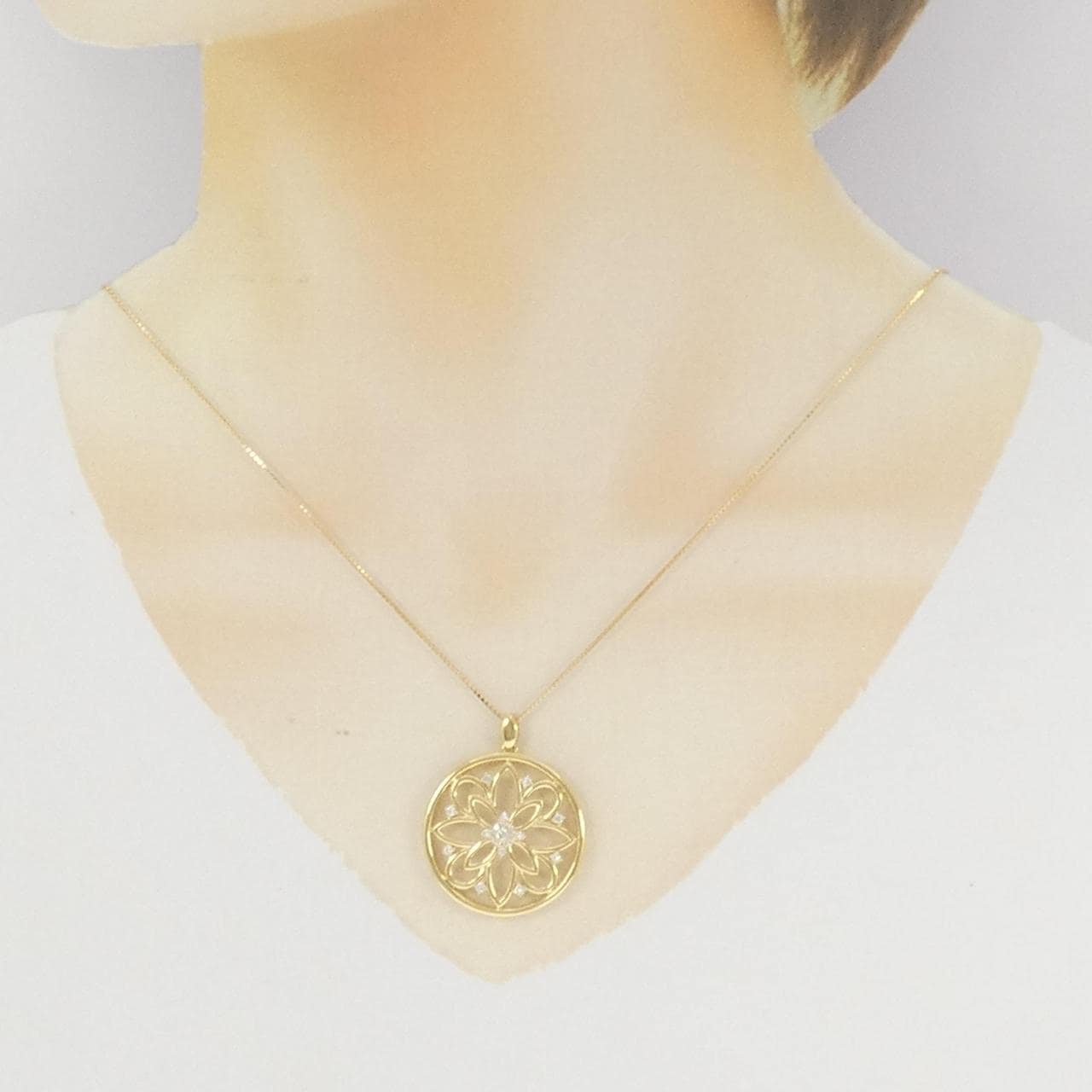 K18YG フラワー ダイヤモンド ネックレス 0.25CT