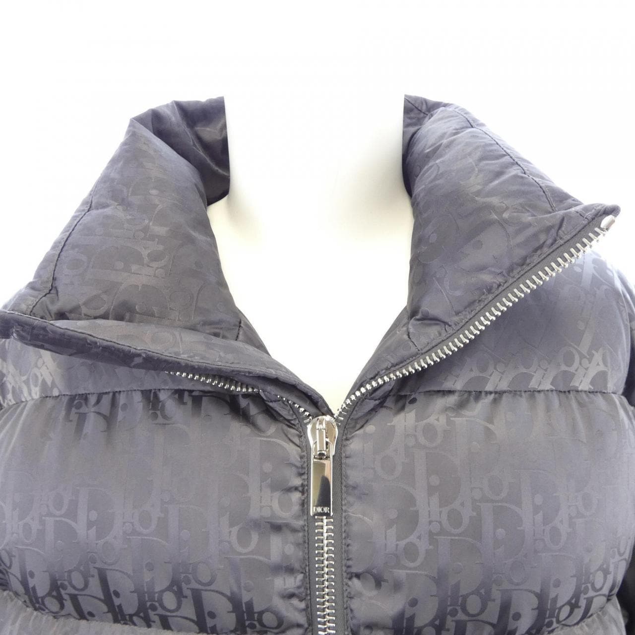 ディオール DIOR DIOR ESSENTIALS パファージャケット OBLIQUE 943C449A4462 ダウンジャケット