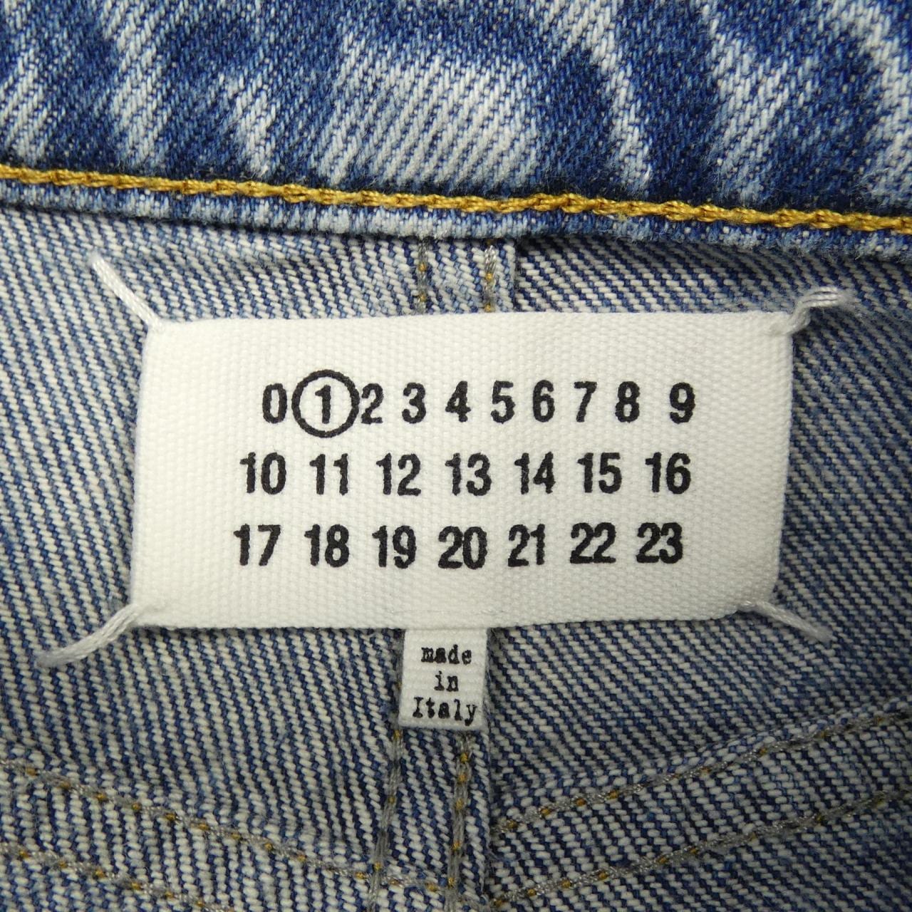 メゾンマルジェラ Maison Margiela スラッシュディテール S51LA0051 ジーンズ