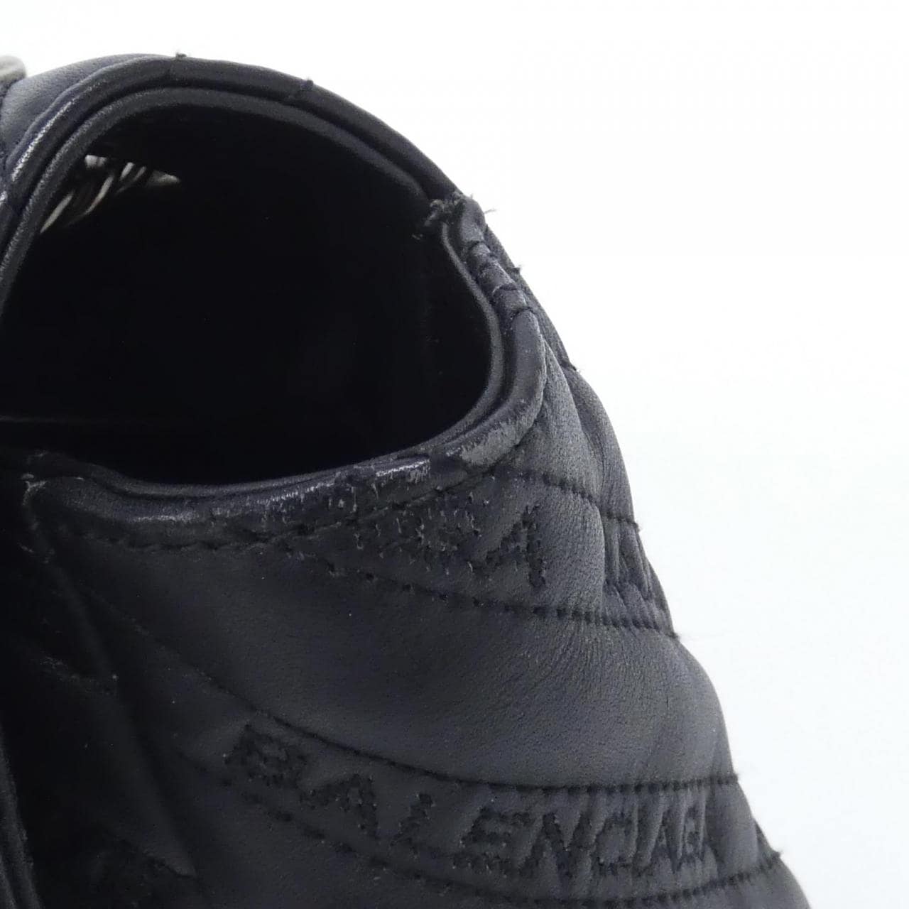 バレンシアガ BB ラウンド 501681 0HIAN ショルダーバッグ