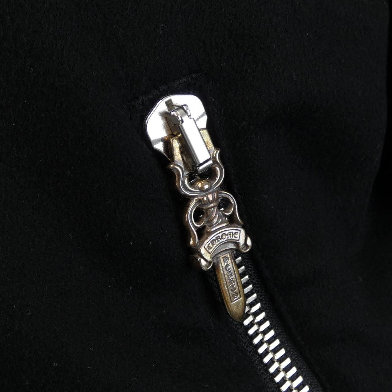 クロムハーツ CHROME HEARTS レターマン LETTERMAN CHマルチレザーパッチ　レザースリーブ 2225-304-9840 スタジャン