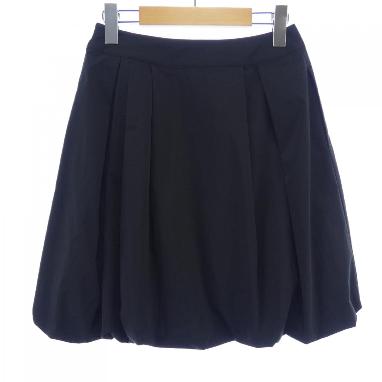 トゥービーシック TO BE CHIC スカート