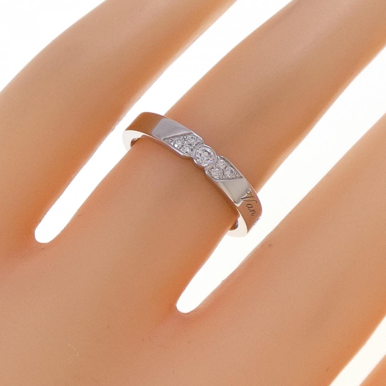 ヴァンクリーフ&アーペル トゥージュール シニアチュール エトワール リング