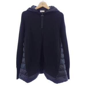 モンクレール MONCLER ダウンジャケット