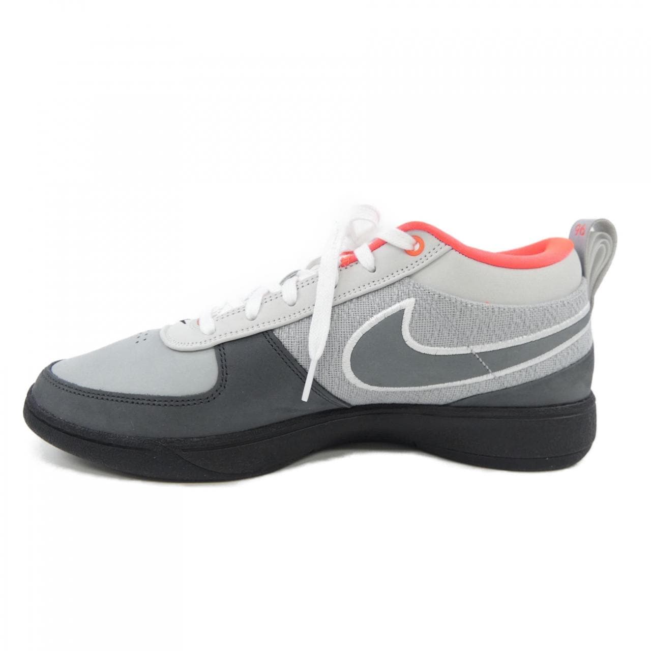 ナイキ NIKE IR0839-001 スニーカー