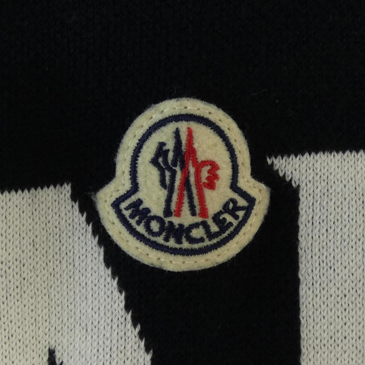 モンクレール MONCLER 10919C00012 パーカー
