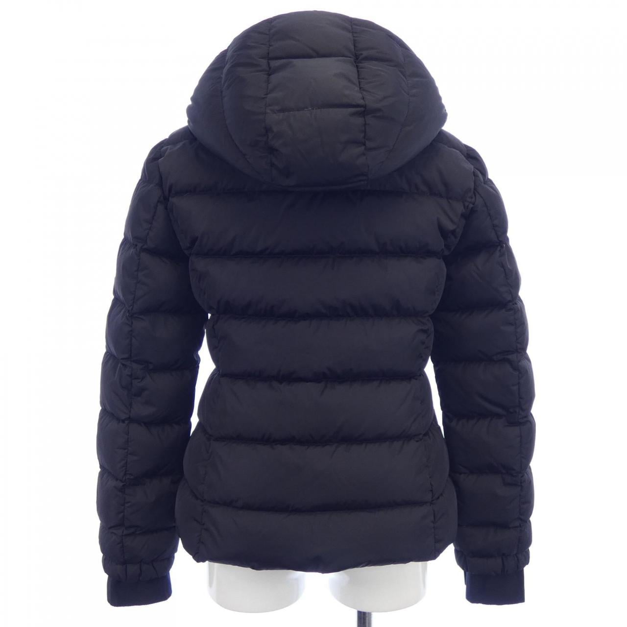 モンクレール MONCLER ダウンジャケット