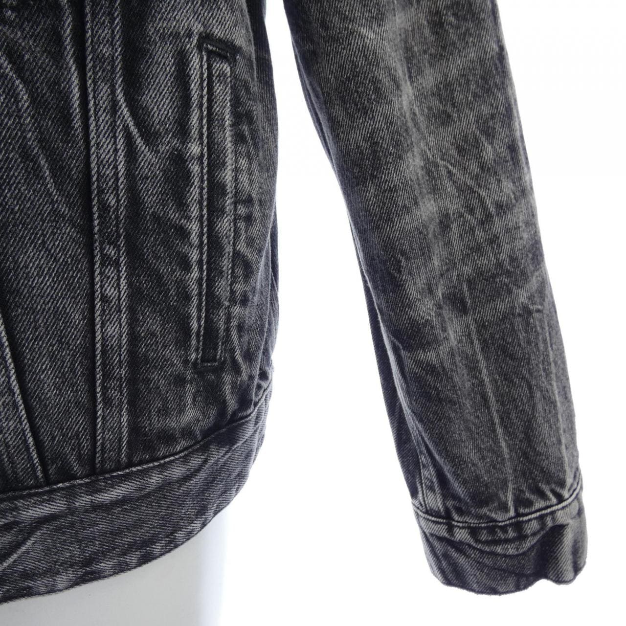 BALENCIAGA牛仔夹克