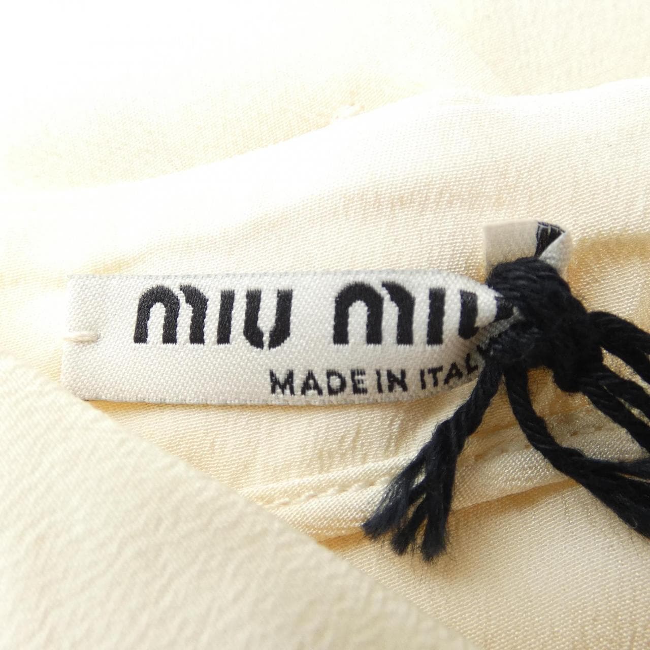 ミュウミュウ MIU MIU トップス