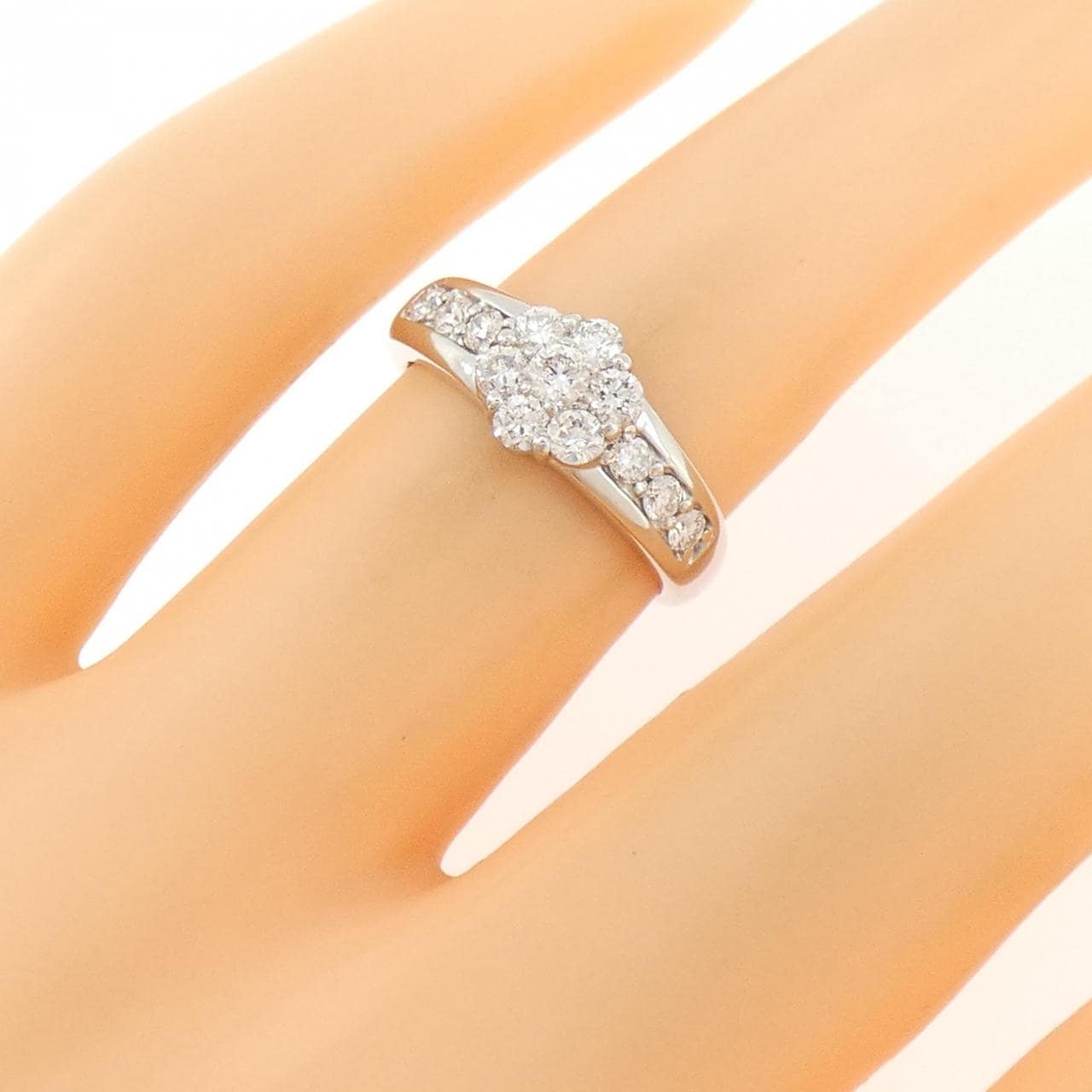 PT900 フラワー ダイヤモンド リング 0.50CT