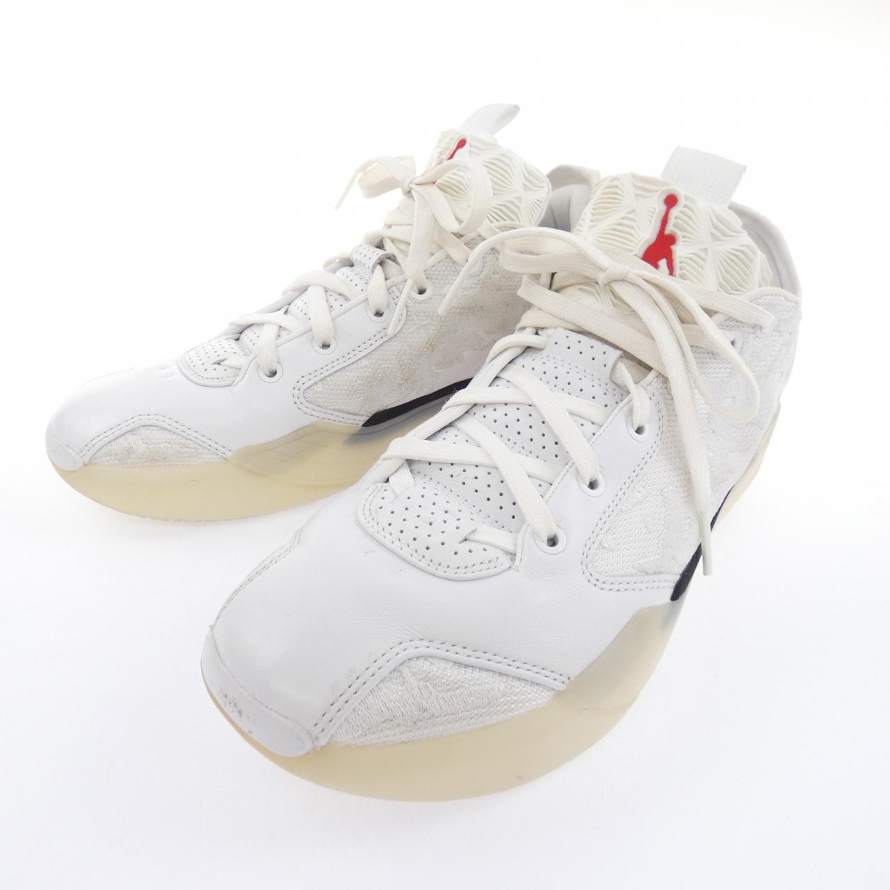 ナイキ ジョーダン NIKE JORDAN FQ0214-106 スニーカー
