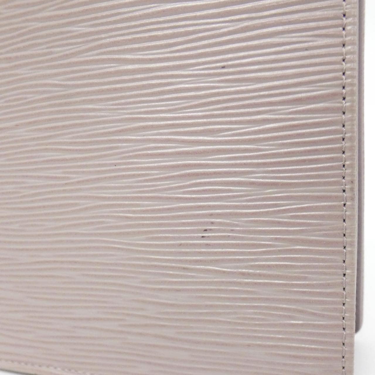 ルイヴィトン エピ ビアリッツ M5293B バッグ