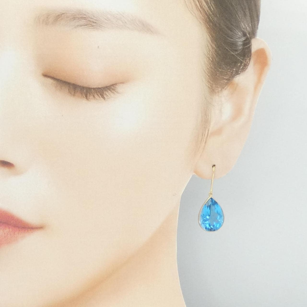 ジーエスティービー ブルートパーズ ピアス 18.00CT