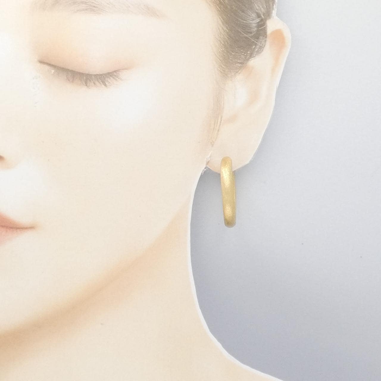 [BRAND NEW] K18YG hoop earrings