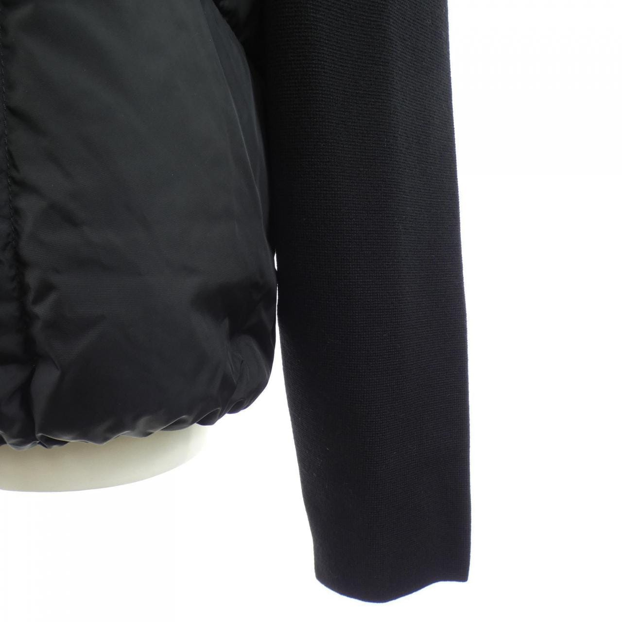 モンクレールグルノーブル MONCLER GRENOBLE 20979B50700 ダウンジャケット