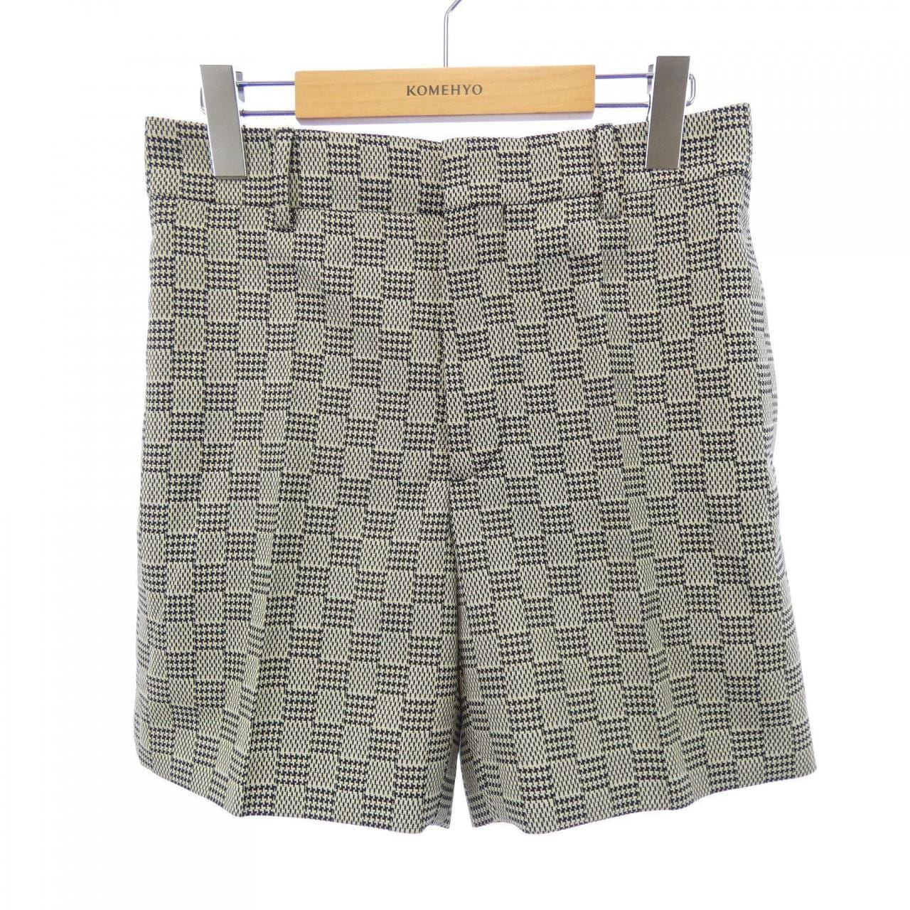 ルイヴィトン LOUIS VUITTON HQP63WHQJ ショートパンツ
