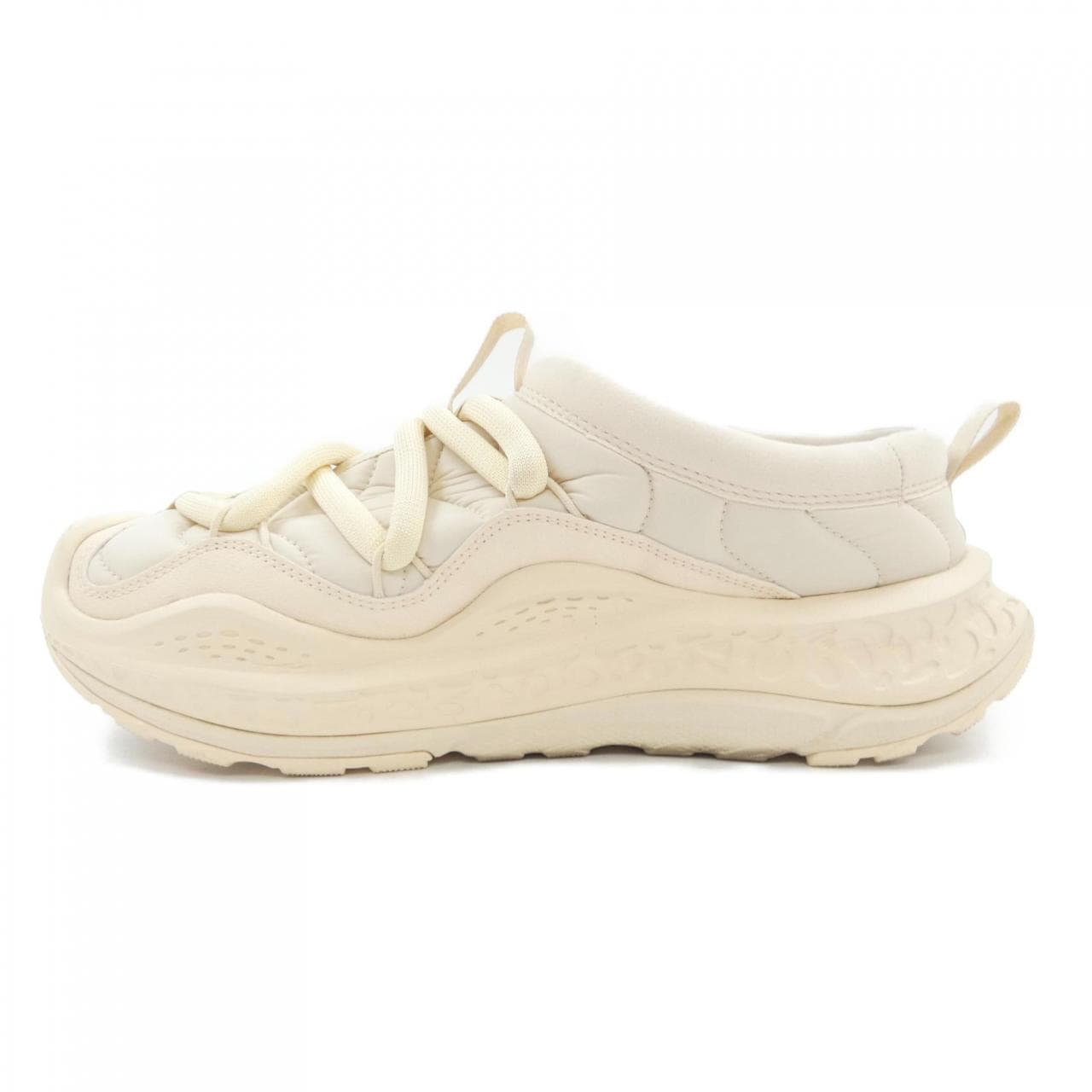 ホカオネオネ HOKA ONE ONE シューズ