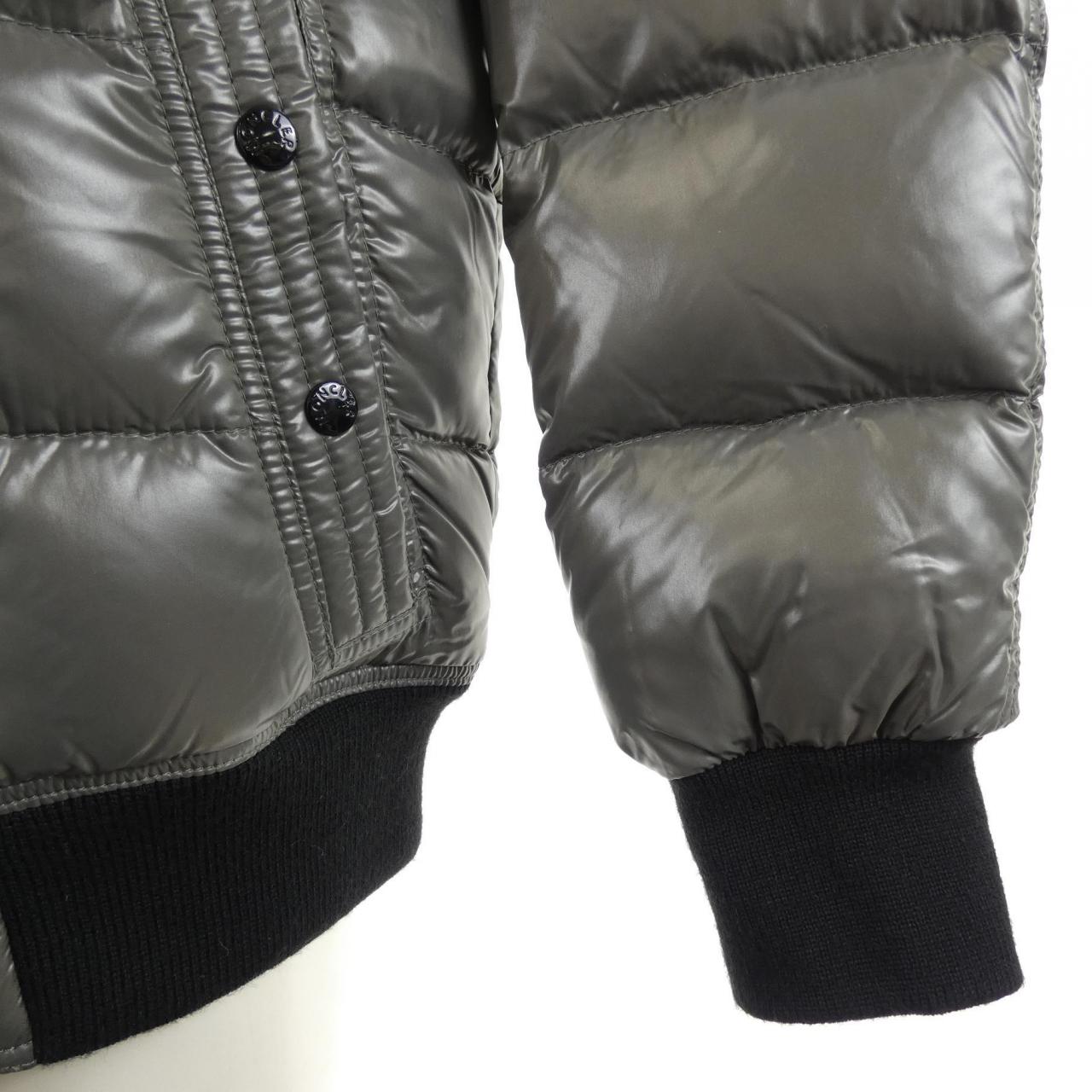 モンクレール MONCLER 41399/50 AUBURN ダウンジャケット