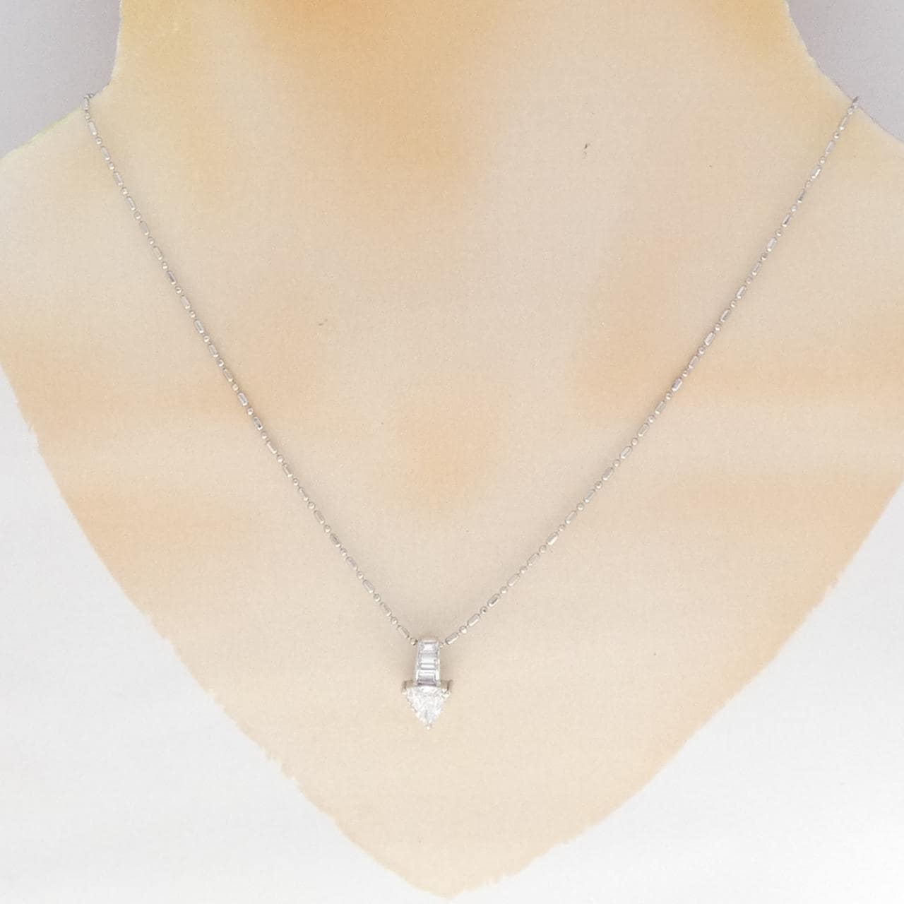 PT900/PT850 ダイヤモンド ネックレス 0.741CT H SI1 ファンシーカット