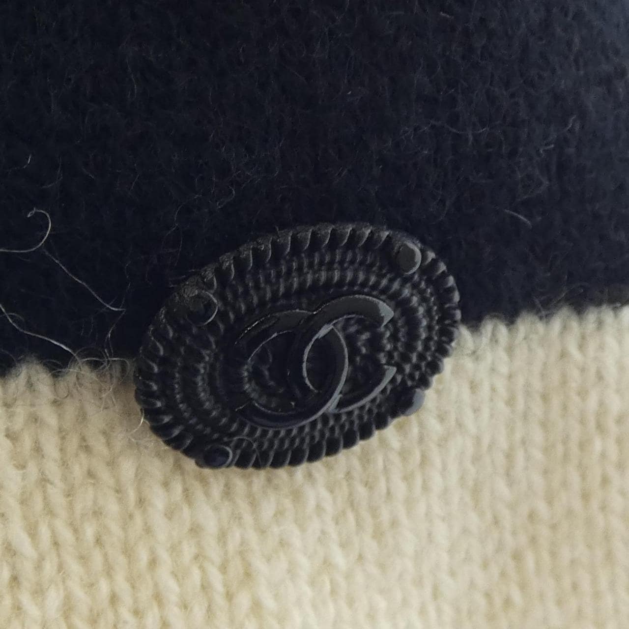 CHANEL P43000K04354 Knit