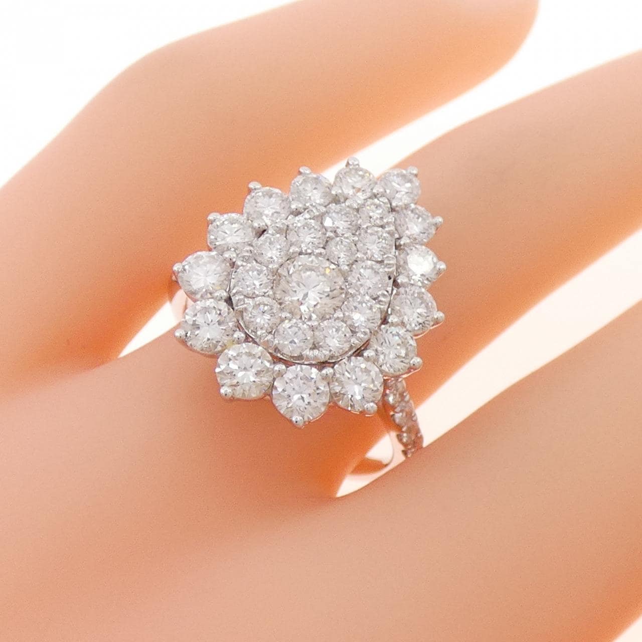 750WG ダイヤモンド リング