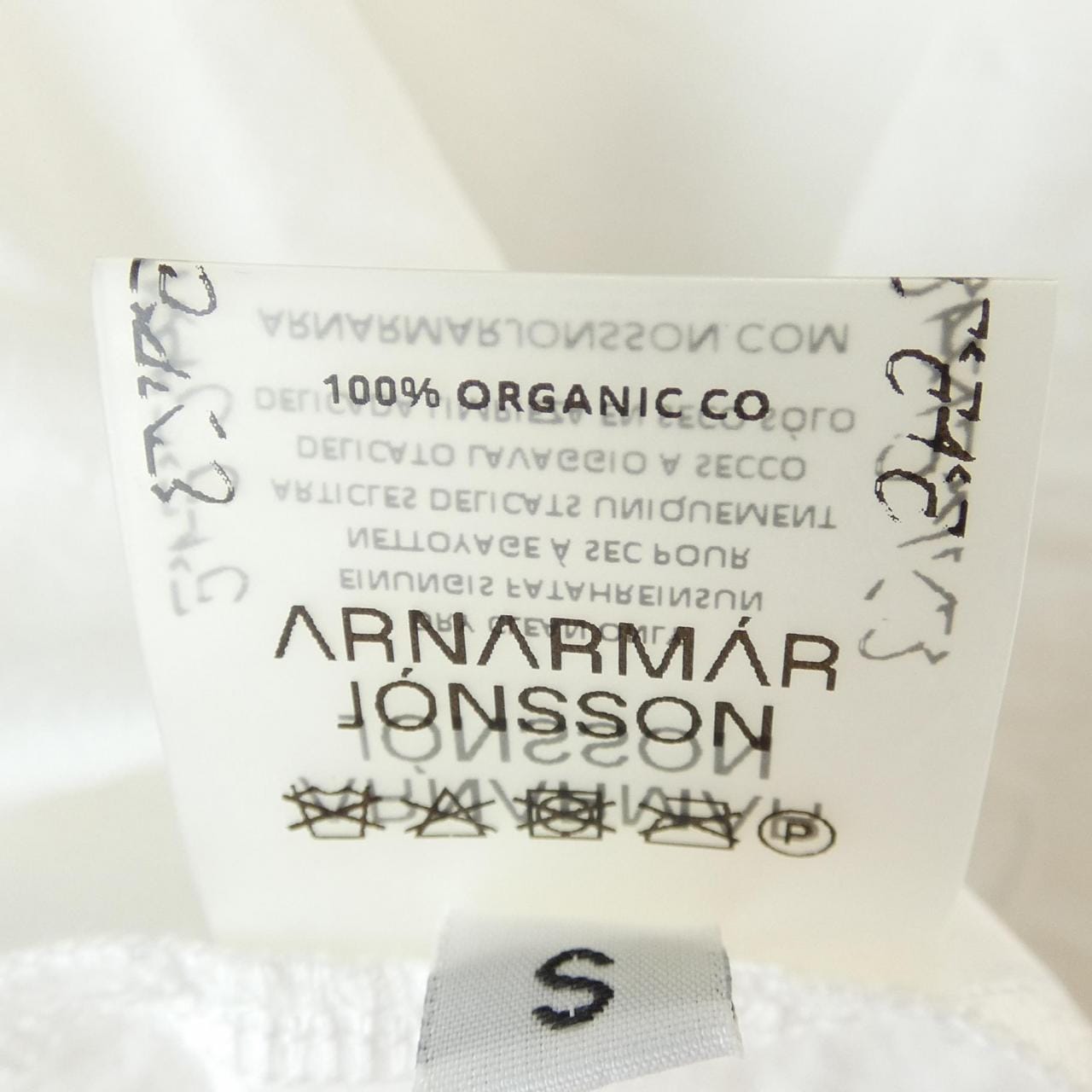 ARNAR MAR JONSSON S／Sシャツ