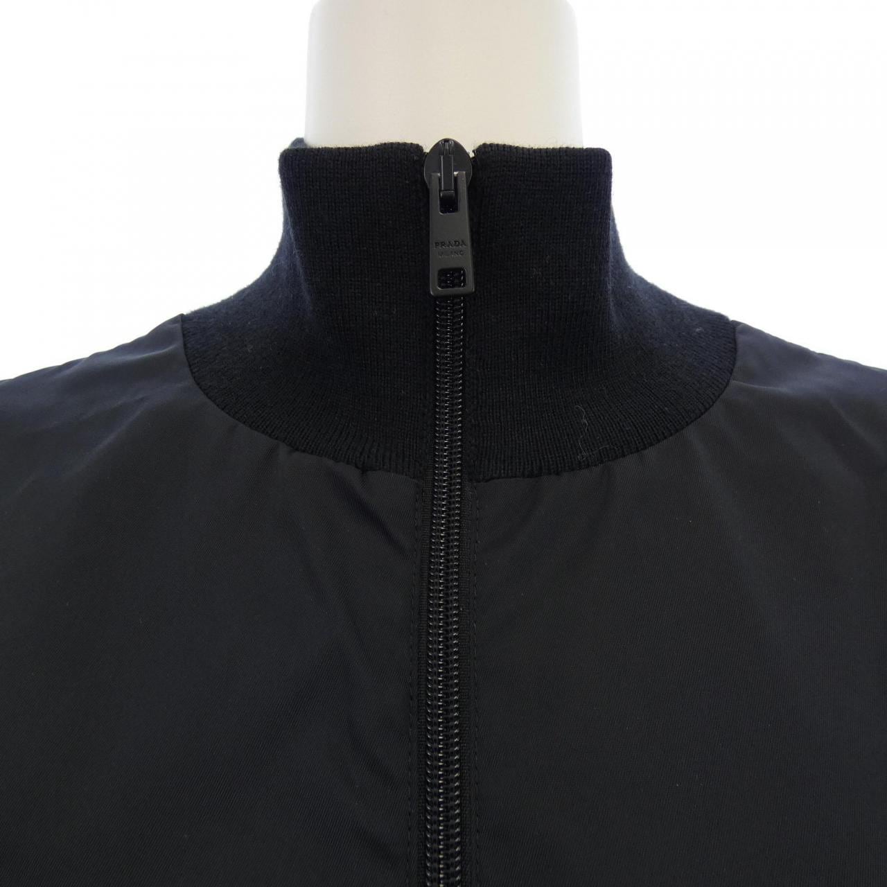 Prada Triangle Logo P25I72 R212 10FE Blouson