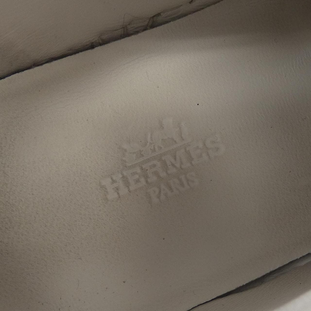 エルメス HERMES デイ ケリーバックル 221197Z スニーカー